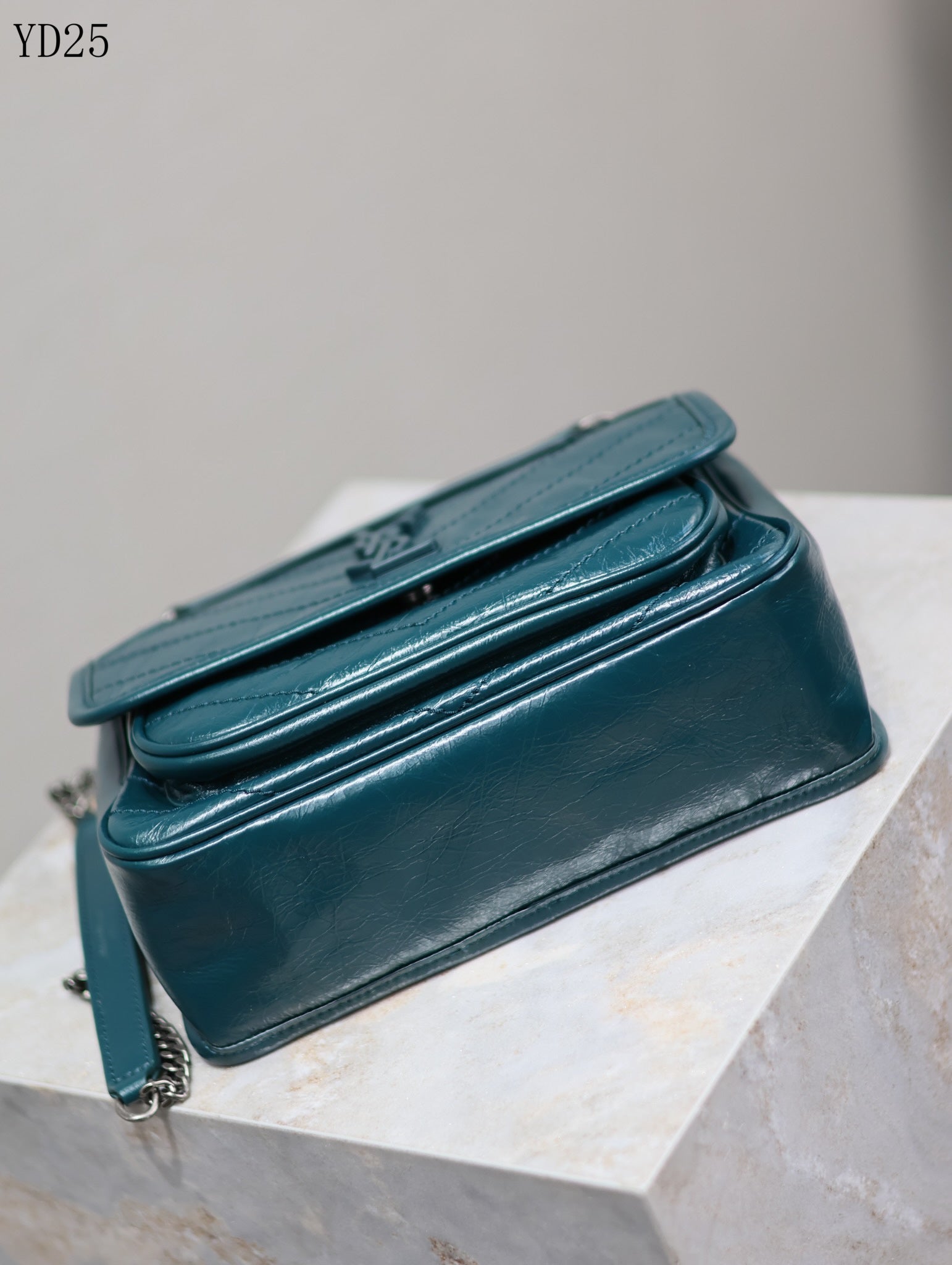 Niki Medium Patent Leather Shoulder Bag
