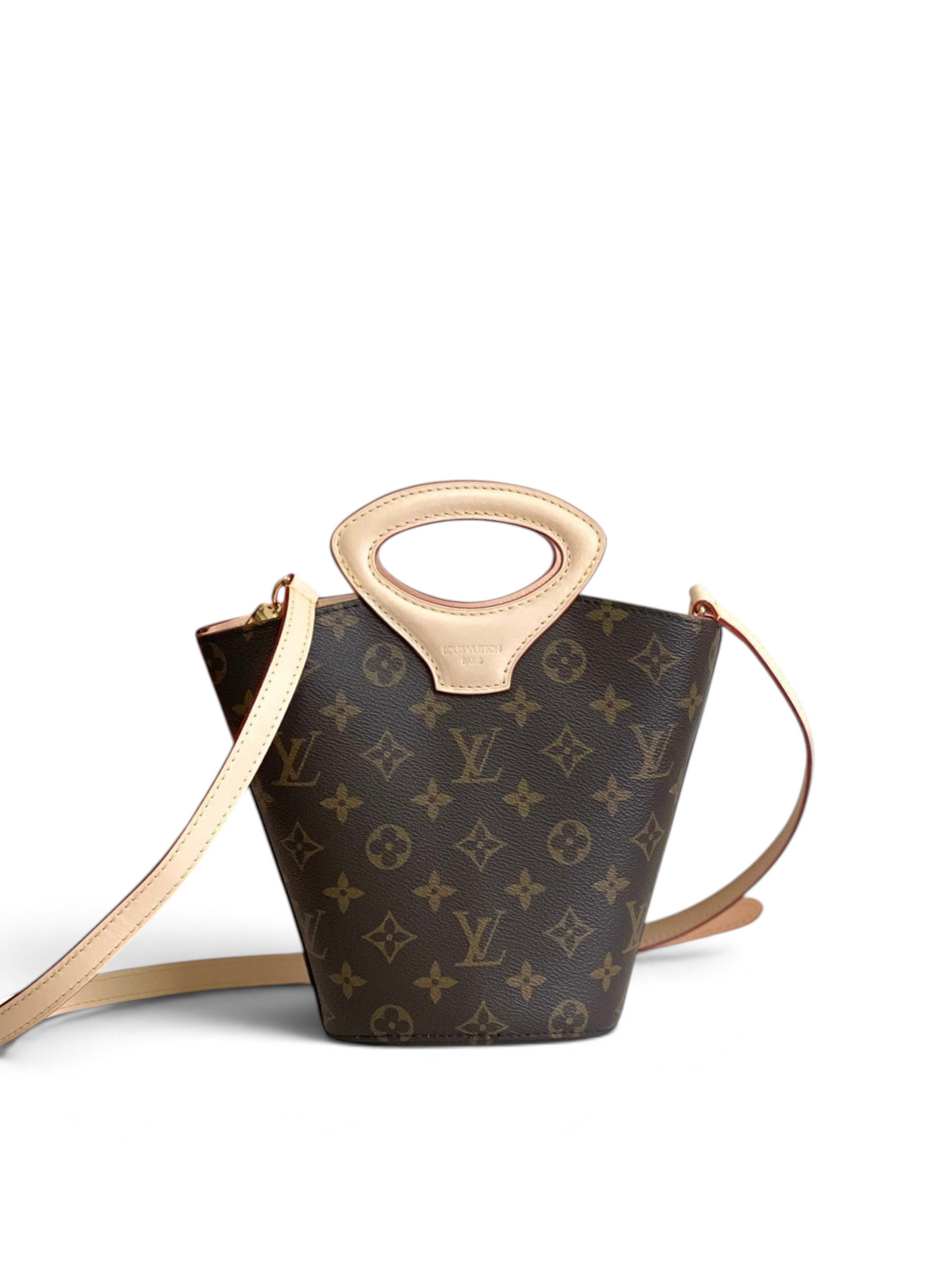 SWORD LUXURY Louis Vuitton Rivage BB çanta, ikonik monogram kanvas ve doğal vachetta deri detaylı şık kova çanta.