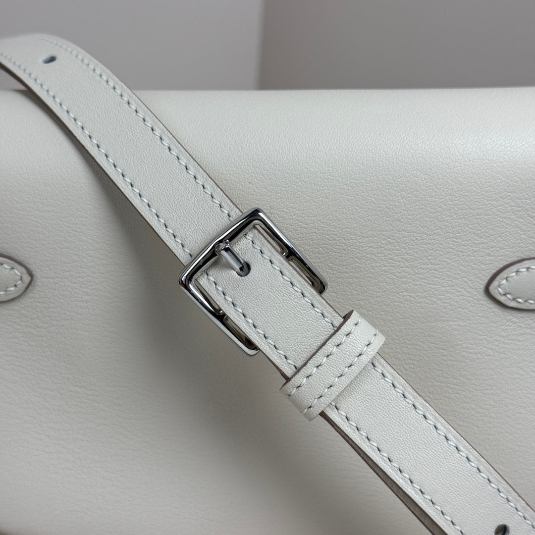Kelly Move Moon Bag – Swift Leather, Silver hardware
