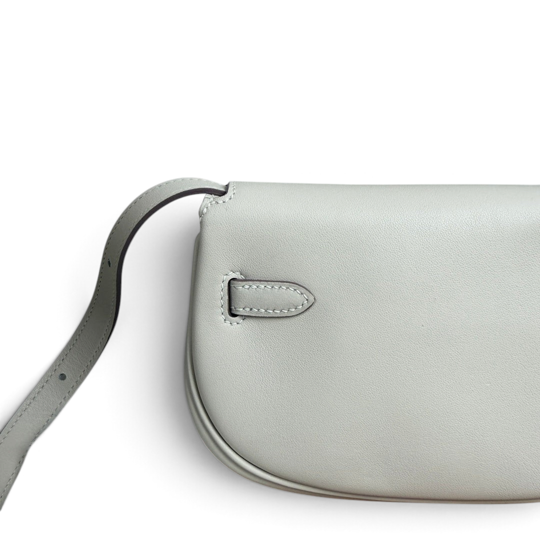 Kelly Moove Swift Leather Bag — Nata with Gold-Tone Hardware — product view 5