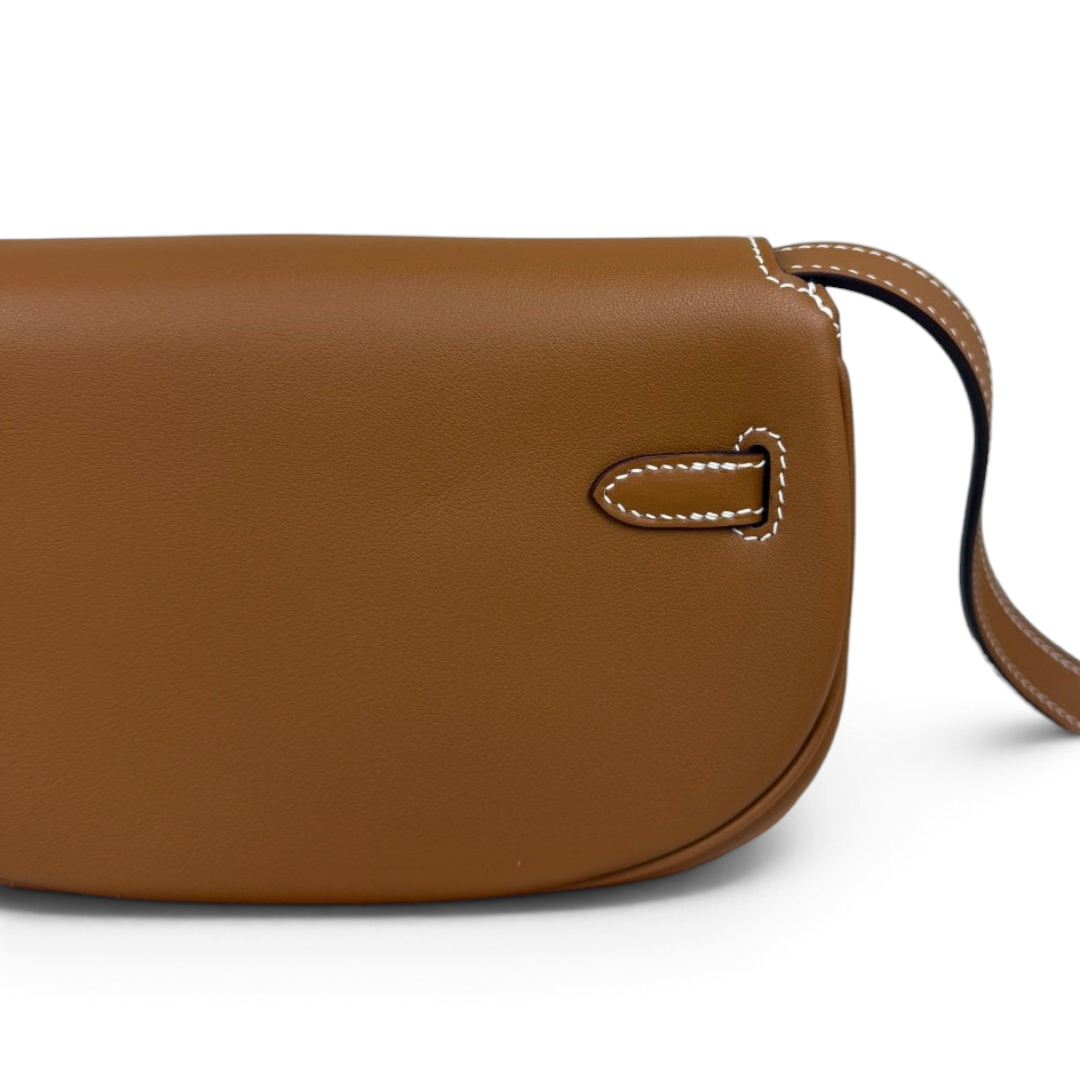 Kelly Moove Swift Leather Bag — Gold with Gold-Tone Hardware — product view 4