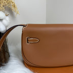 Kelly Move Moon Bag – Swift Leather, Silver hardware