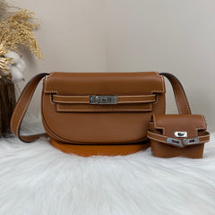 Kelly Move Moon Bag – Swift Leather, Silver hardware