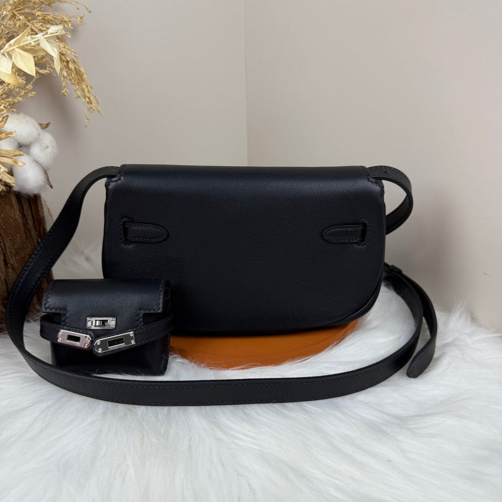 Kelly Move Moon Bag – Swift Leather, Silver hardware