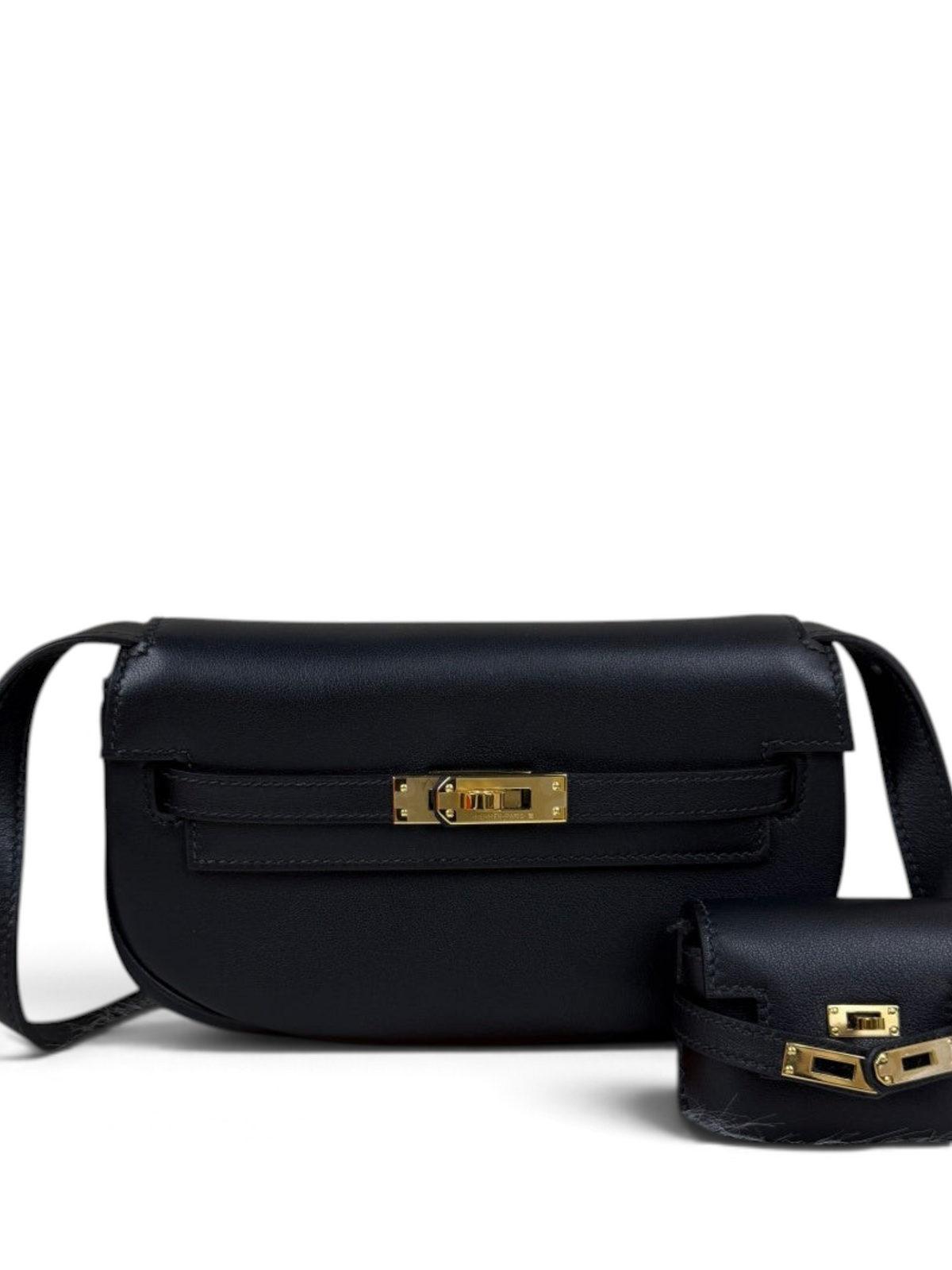 Kelly Moove Swift Leather Bag — Noir with Gold-Tone Hardware — product view 1