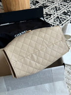 25 Large Quilted Handbag