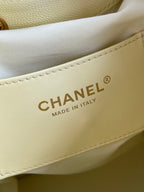 25 Large Quilted Handbag