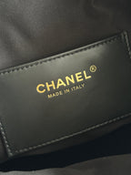 25 Large Quilted Handbag