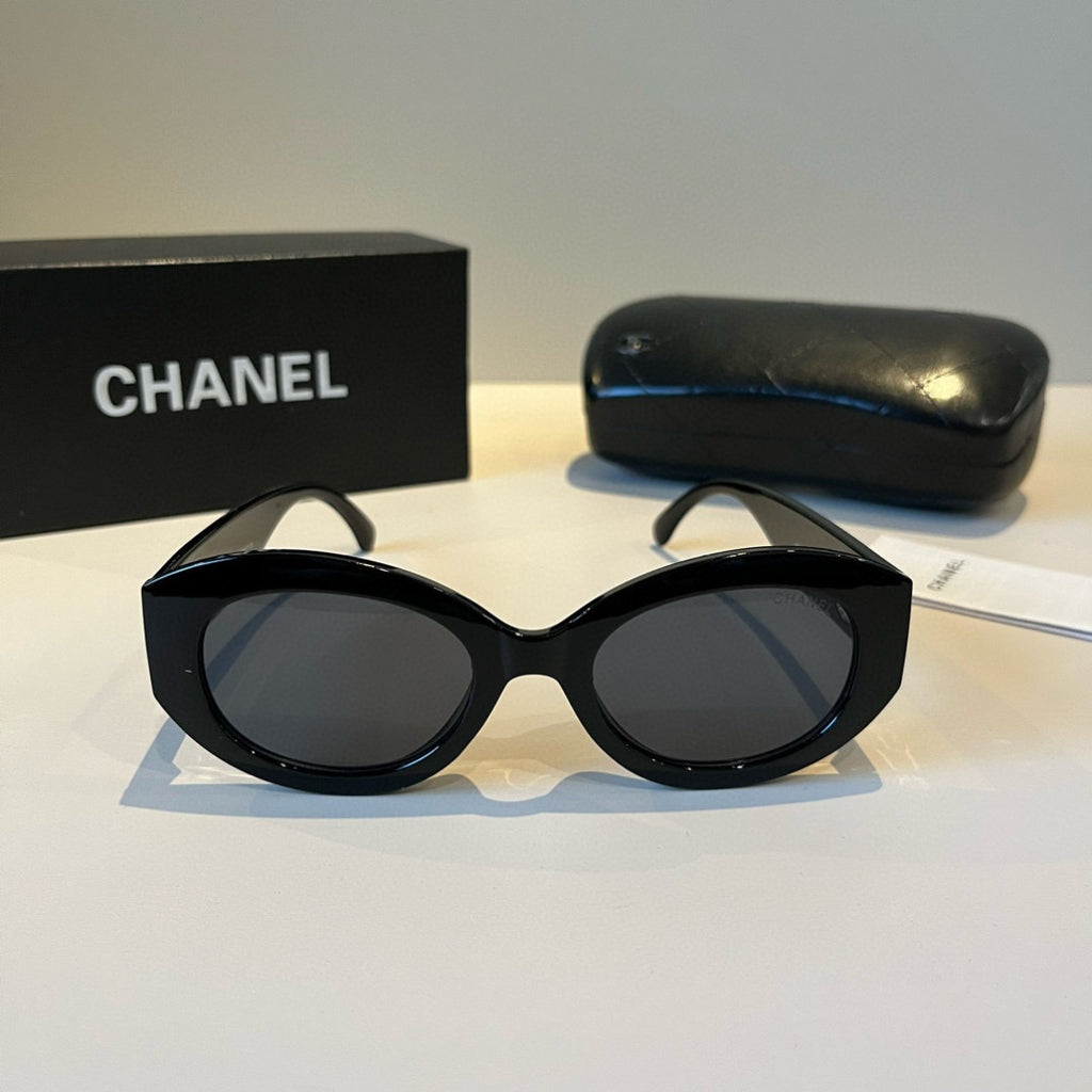 Oval Polarized Acetate Sunglasses - Black - View 2