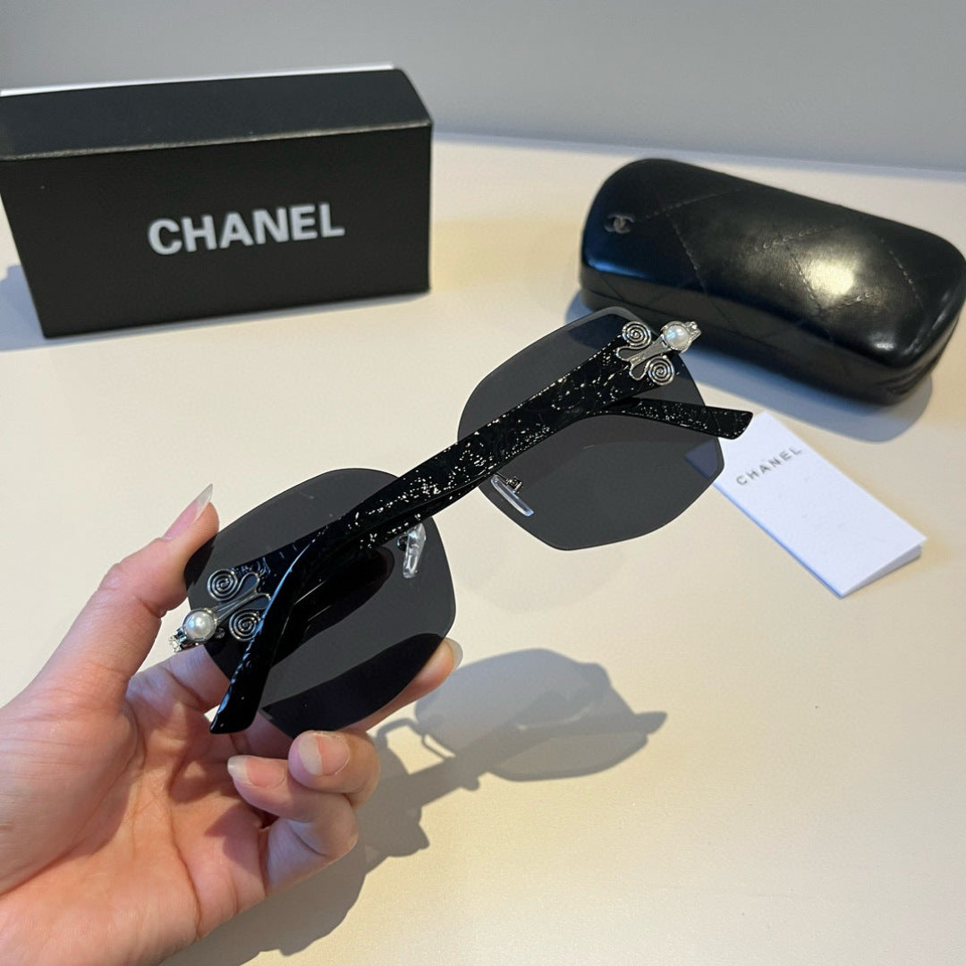 Chain-Temple Rimless Square Sunglasses - Black/Silver - View 5