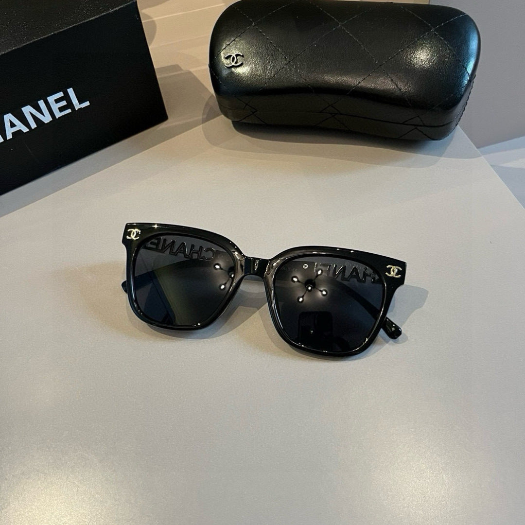 Letter-Temple Cat-Eye Sunglasses - Black - View 7