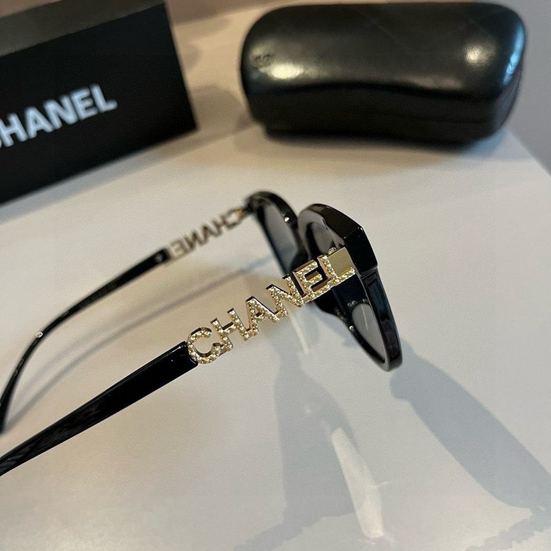 Letter-Temple Cat-Eye Sunglasses - Black - View 2