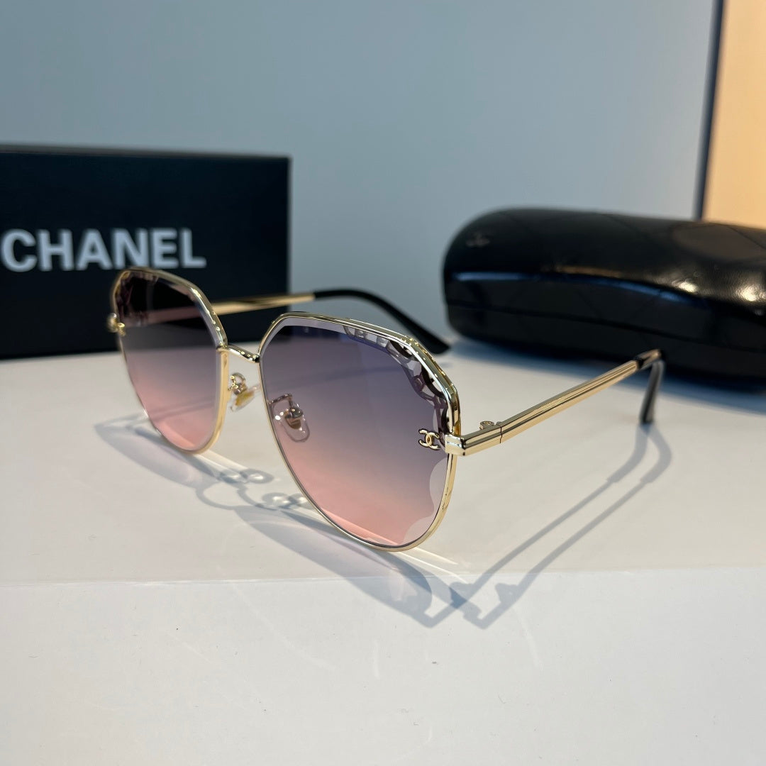 Crystal-Rim Pilot Sunglasses - Gold/Pink Gradient - View 3