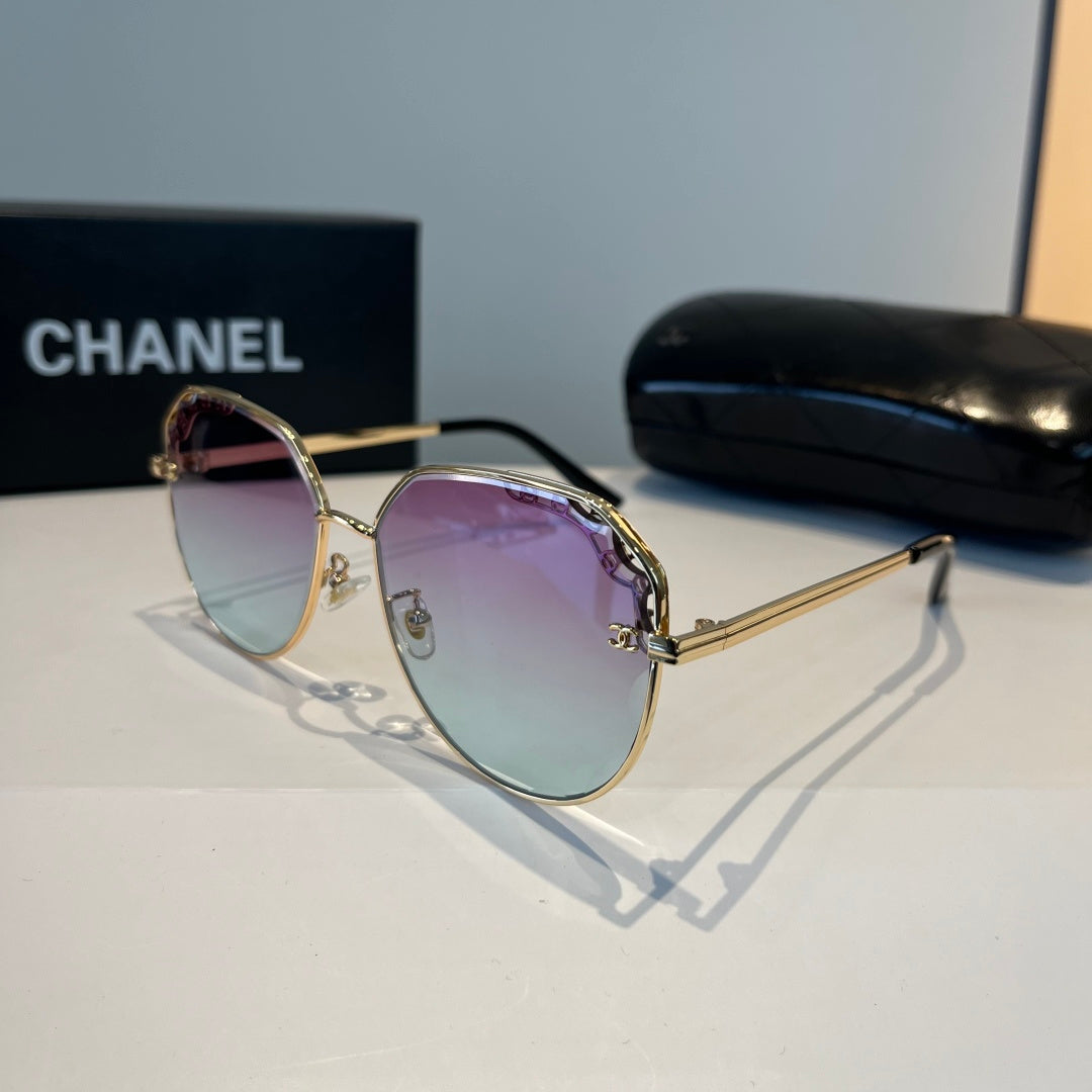 Crystal-Rim Pilot Sunglasses - Gold/Purple Gradient - View 3
