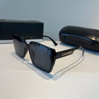 Oversized Gradient Square Sunglasses - Black - View 3