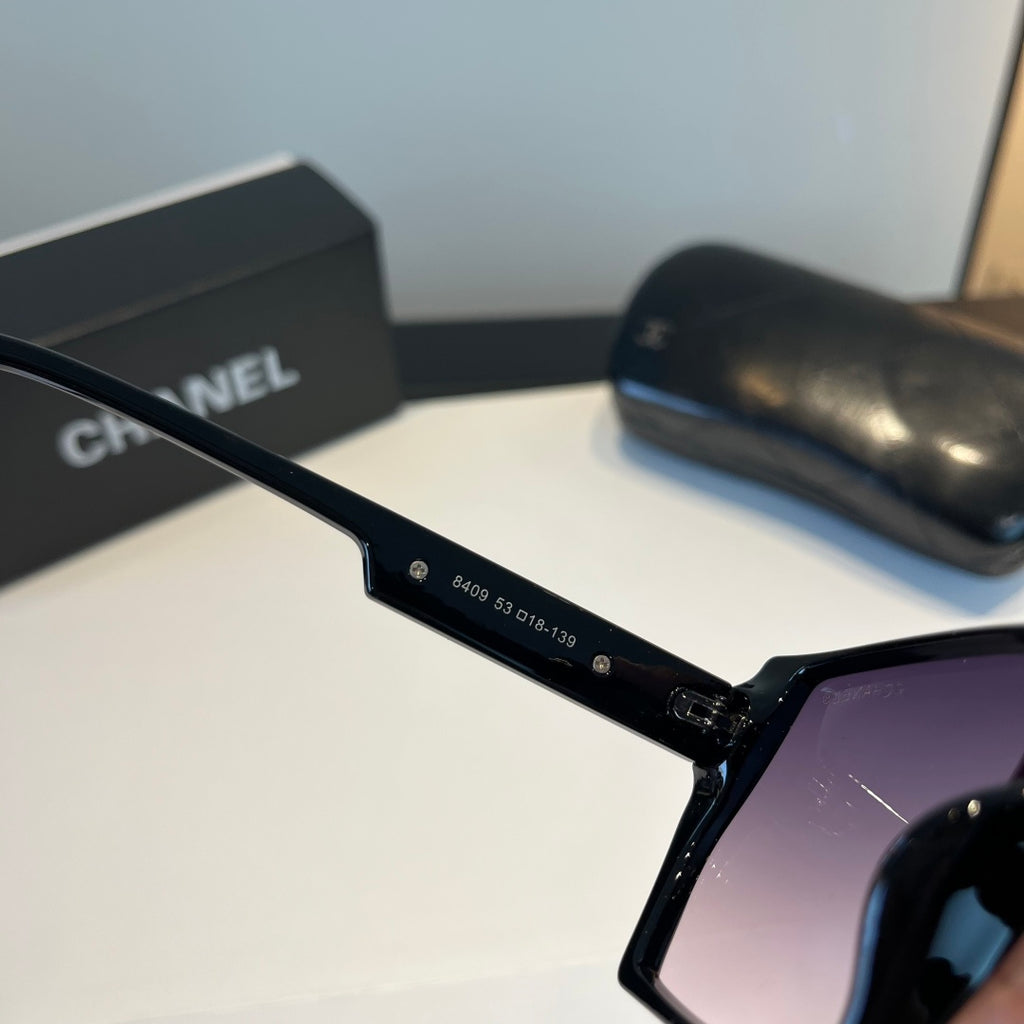 Oversized Gradient Square Sunglasses - Black/Purple Gradient - View 6