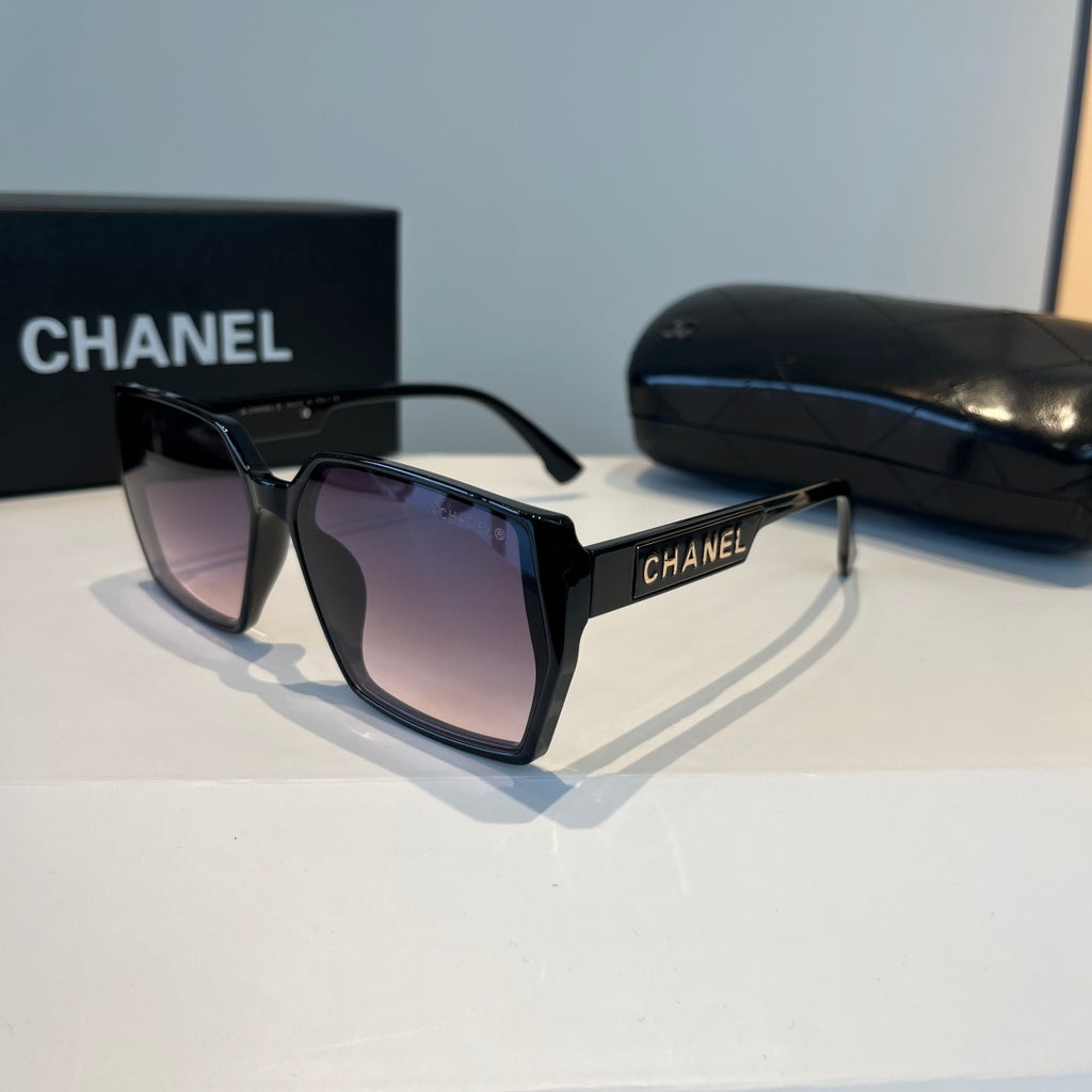 Oversized Gradient Square Sunglasses - Black/Purple Gradient - View 3