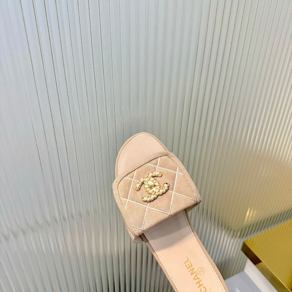 Quilted Double C Slide Sandals - Beige - View 7
