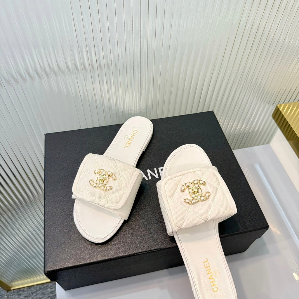 Quilted Double C Slide Sandals - White - View 5