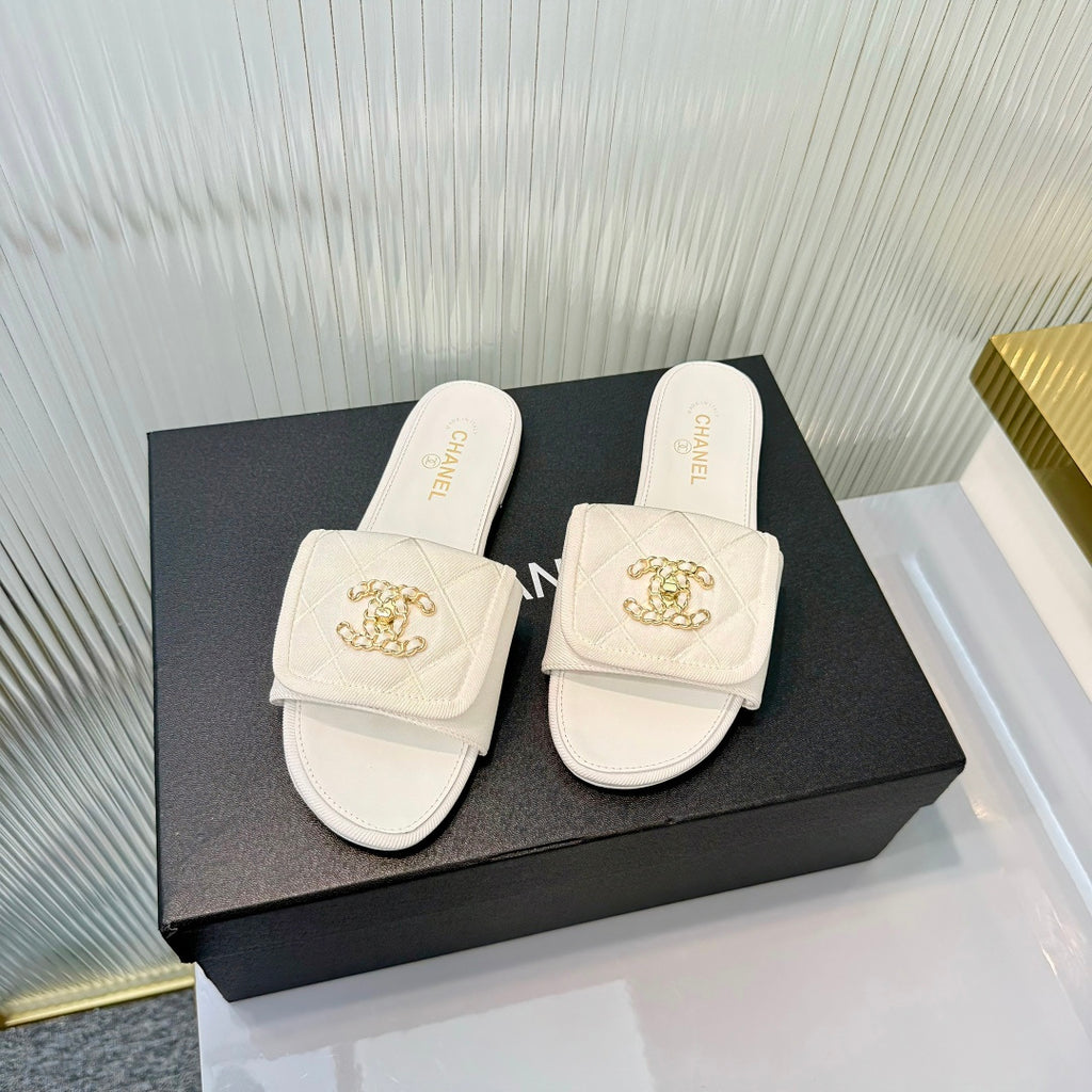 Quilted Double C Slide Sandals - White - View 4