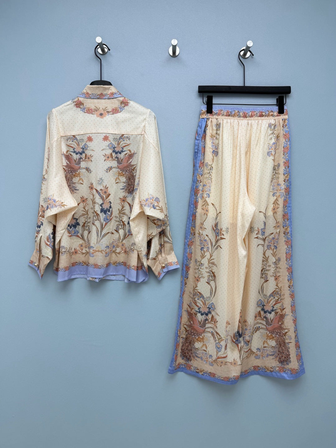 Satin-Finish Bird Print Shirt And Trousers Set - Ivory Blue - View 18