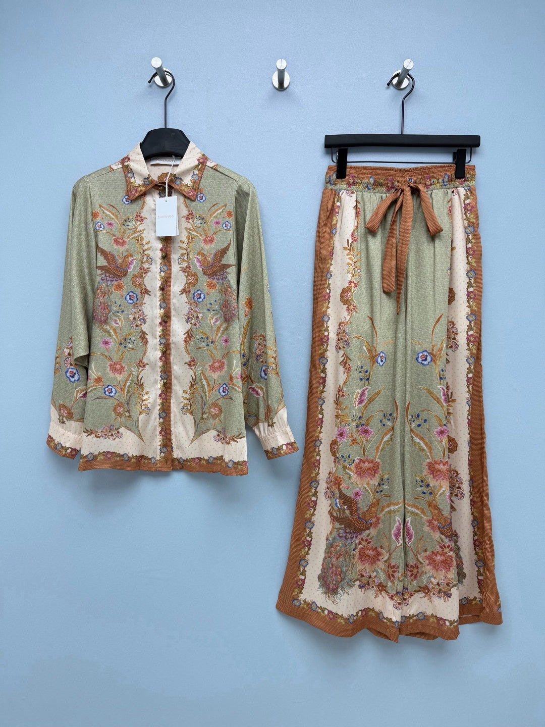 Satin-Finish Bird Print Shirt And Trousers Set - Sage Green - View 1