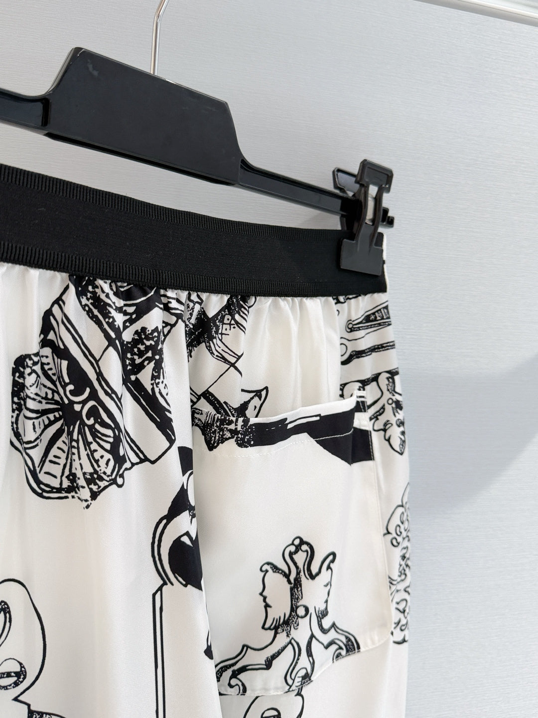 Chain Print Silk Wide-Leg Trousers - View 6
