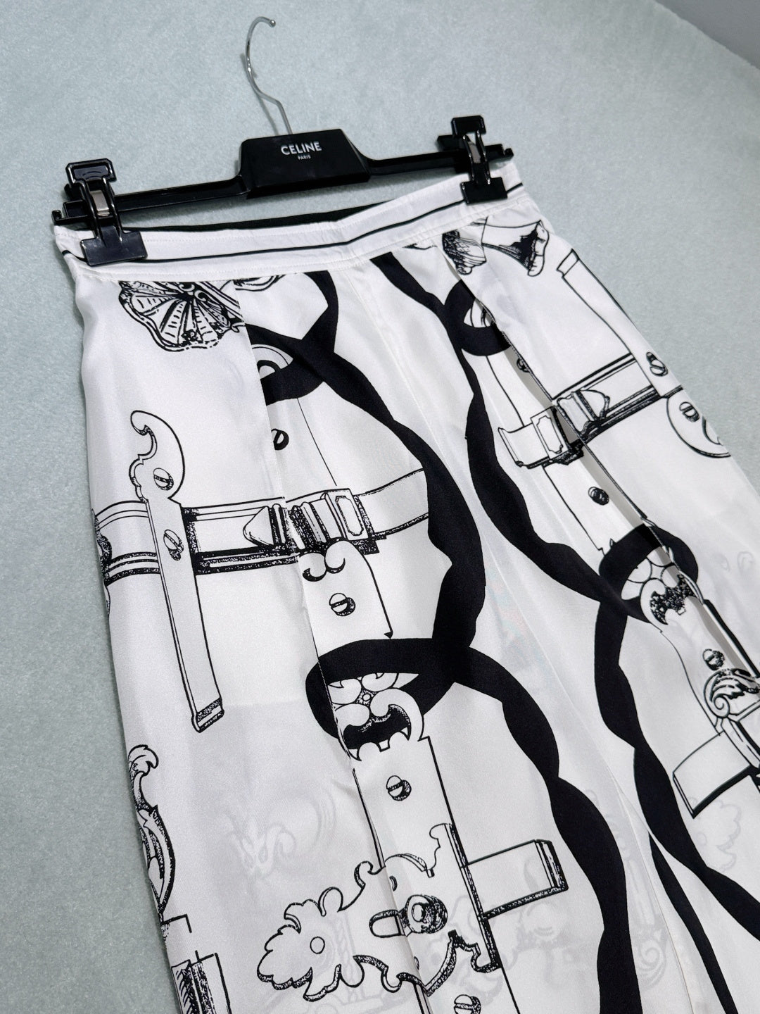 Chain Print Silk Wide-Leg Trousers - View 8