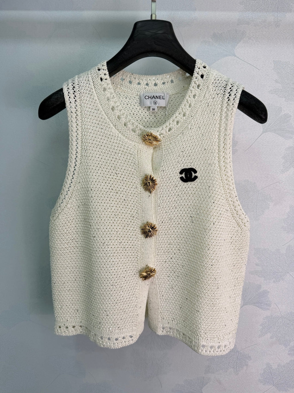 Textured Knit Vest - View 3