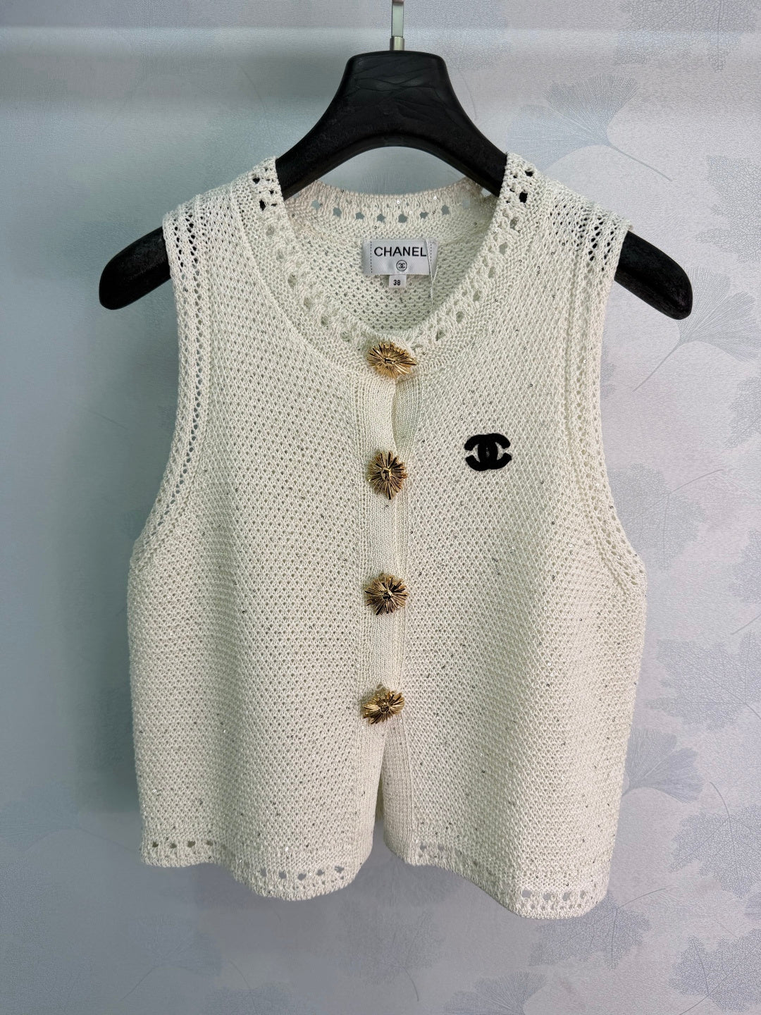 Textured Knit Vest - View 3