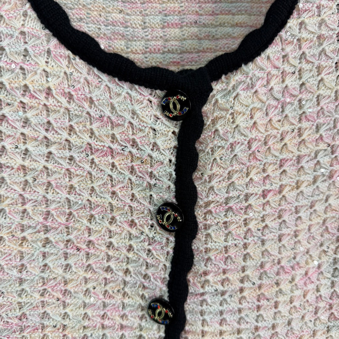 Contrast-Trim Knit Top And Skirt Set - View 4