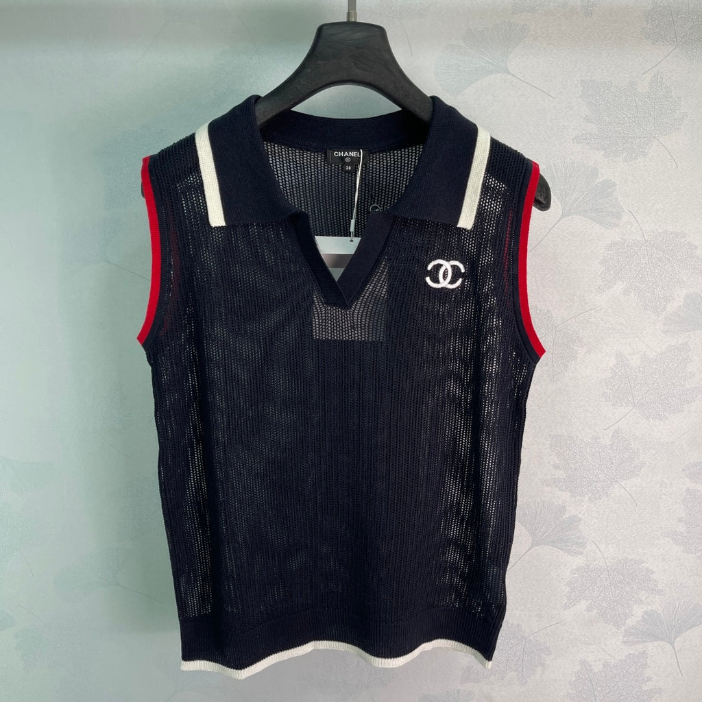 Contrast-Trim Knit Vest - View 2