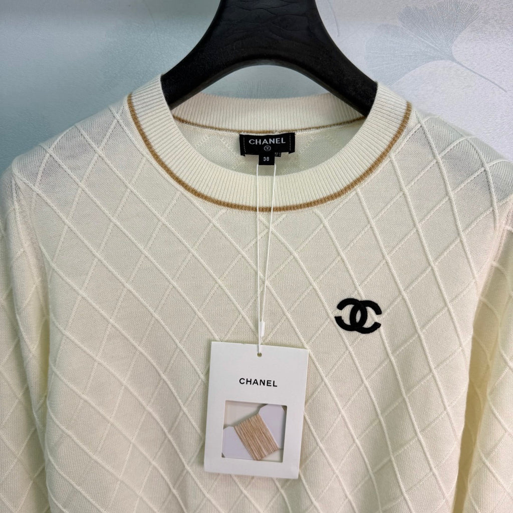 Crewneck Knit Cardigan - View 4