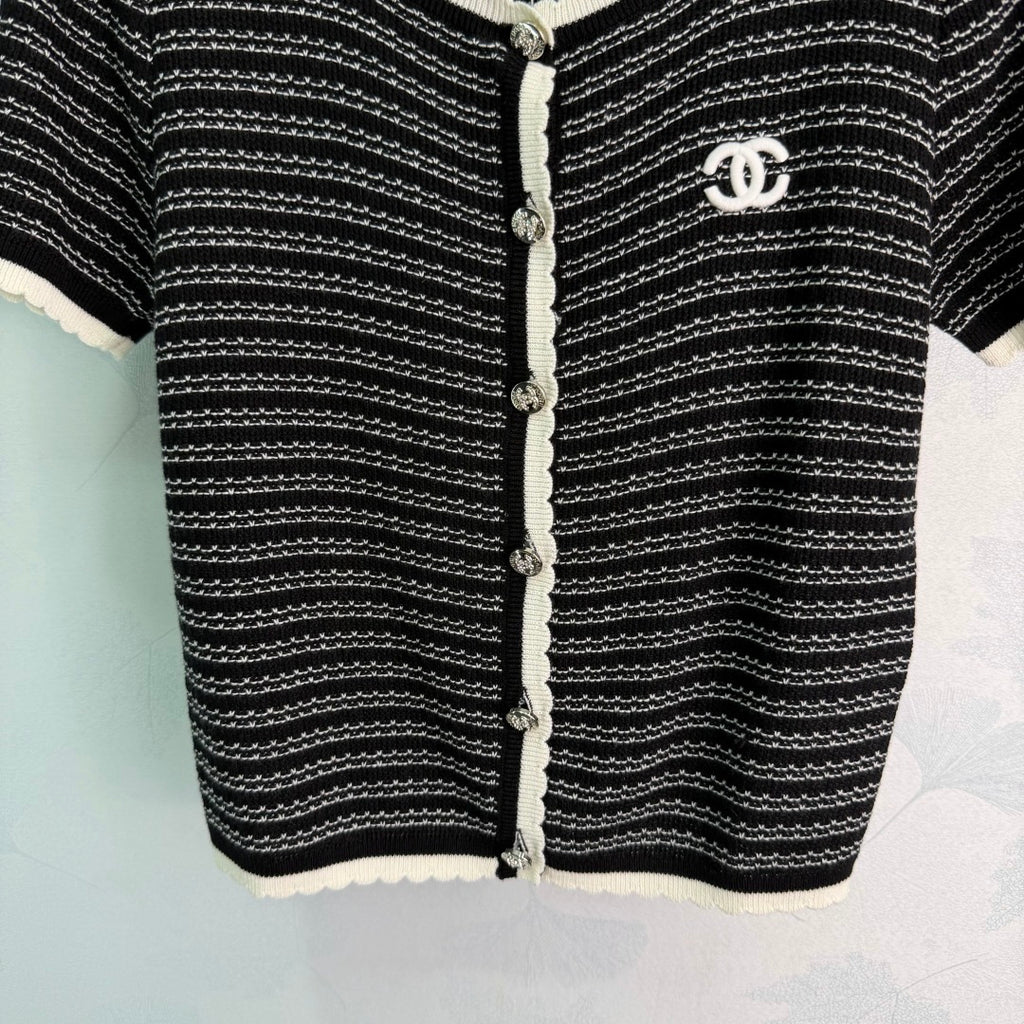 Contrast-Trim Knit Cardigan - View 6