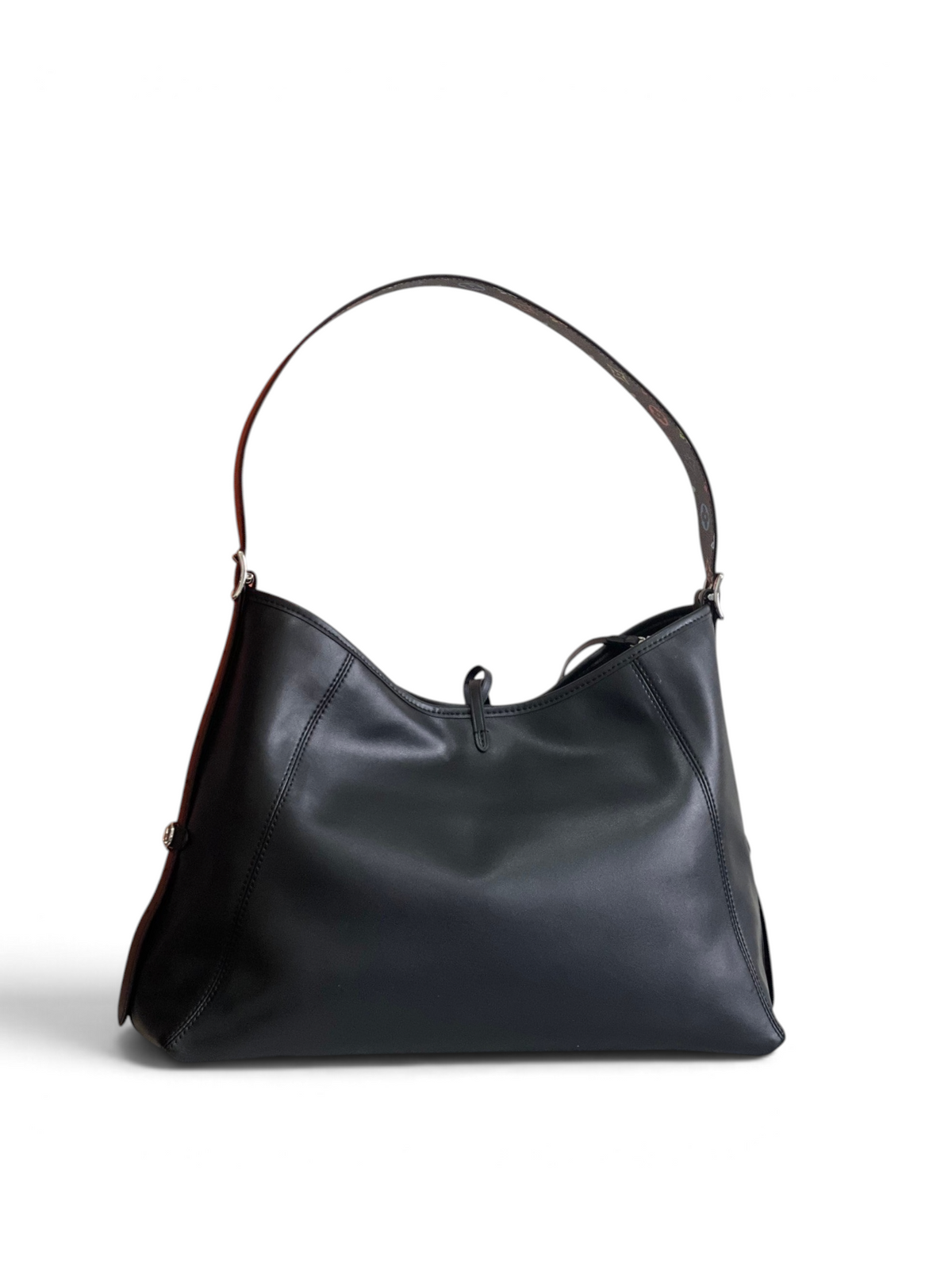 SWORD LUXURY CarryAll Vibe siyah deri omuz çantası, monogram astarlı askı ve gümüş tonlu metal detaylara sahip.