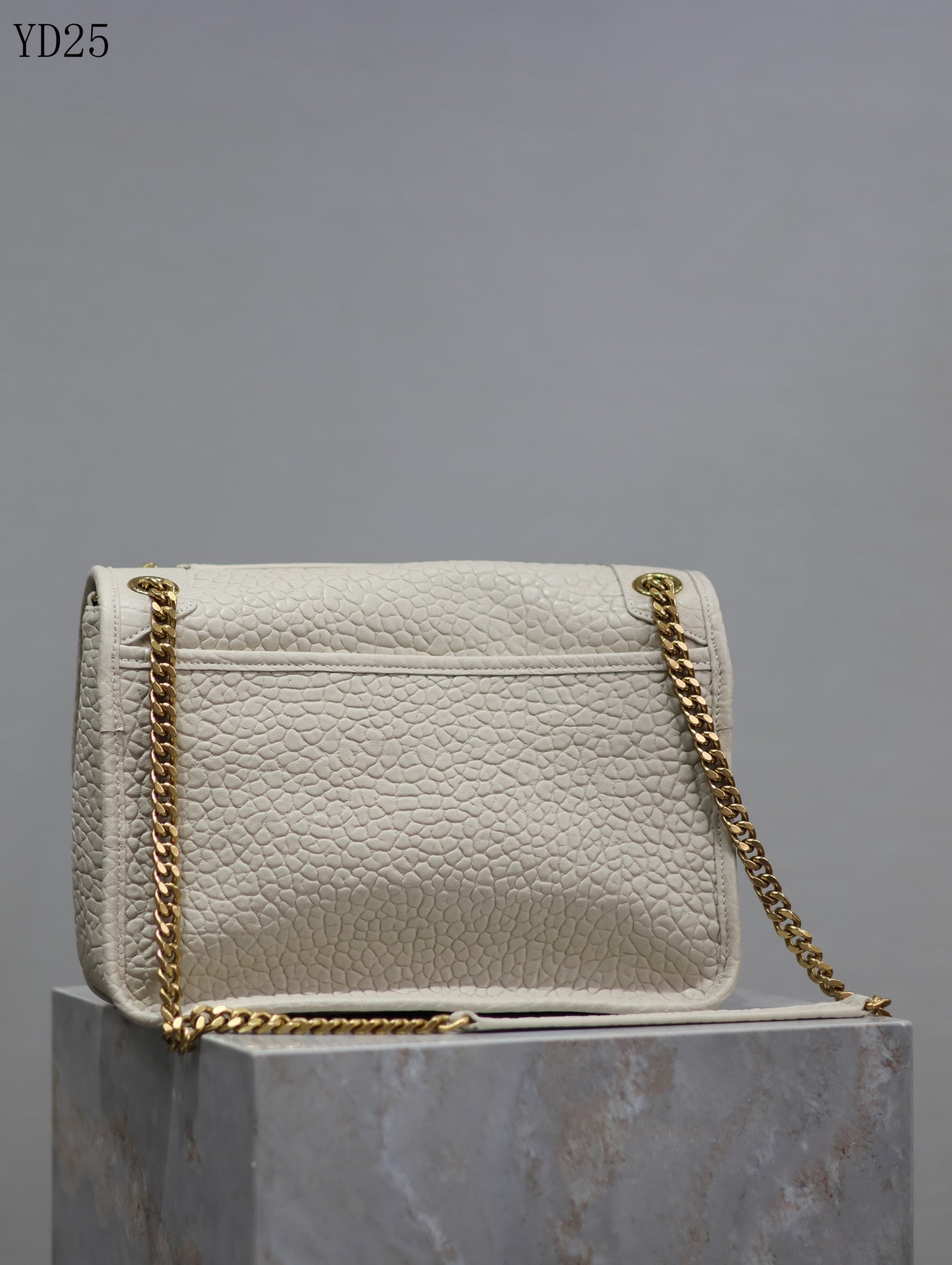 Niki Medium Shoulder Bag
