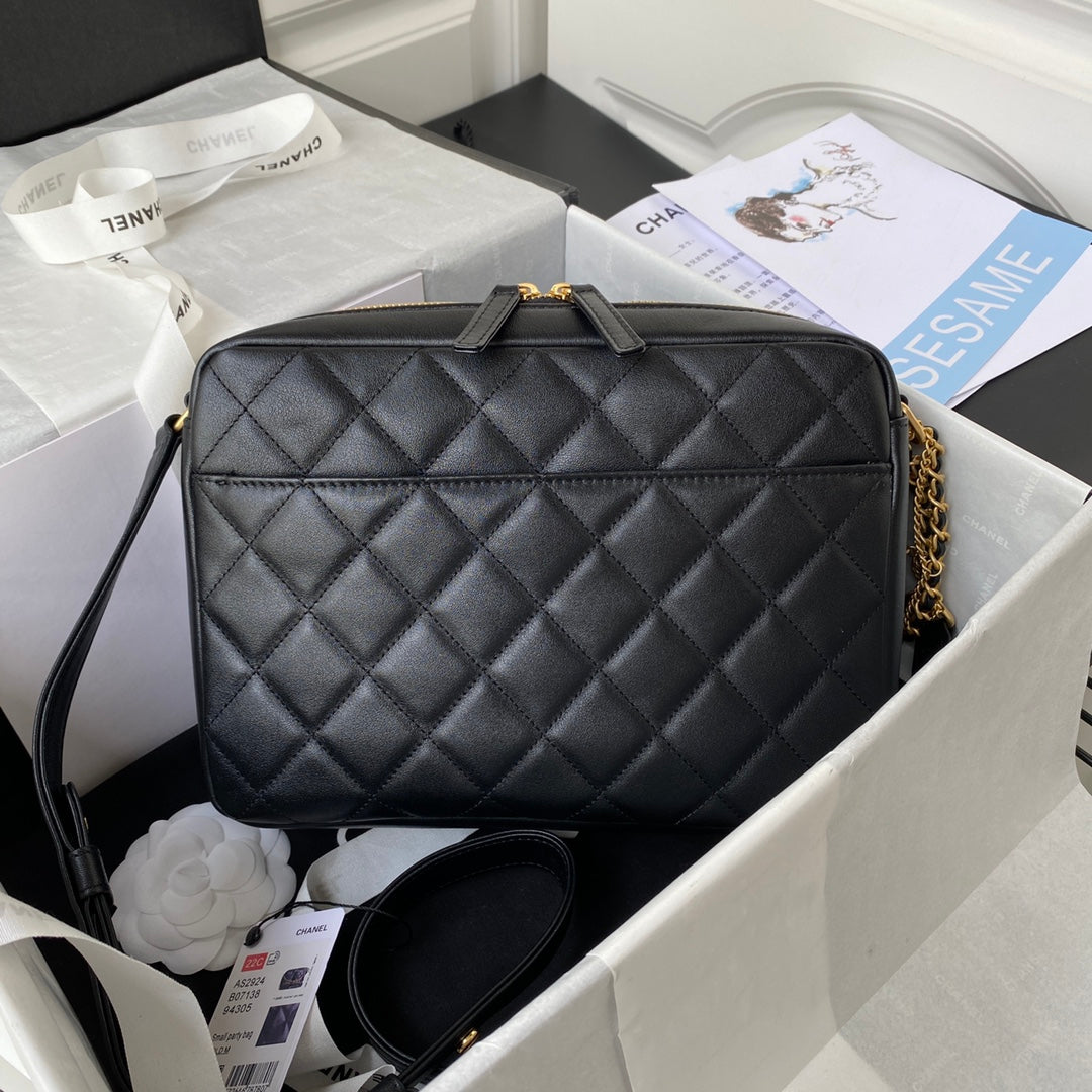 Quilted Dual-Pocket Crossbody Bag