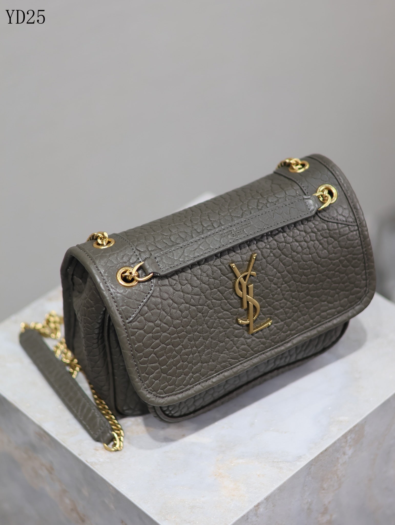 Niki Medium Grained Leather Bag