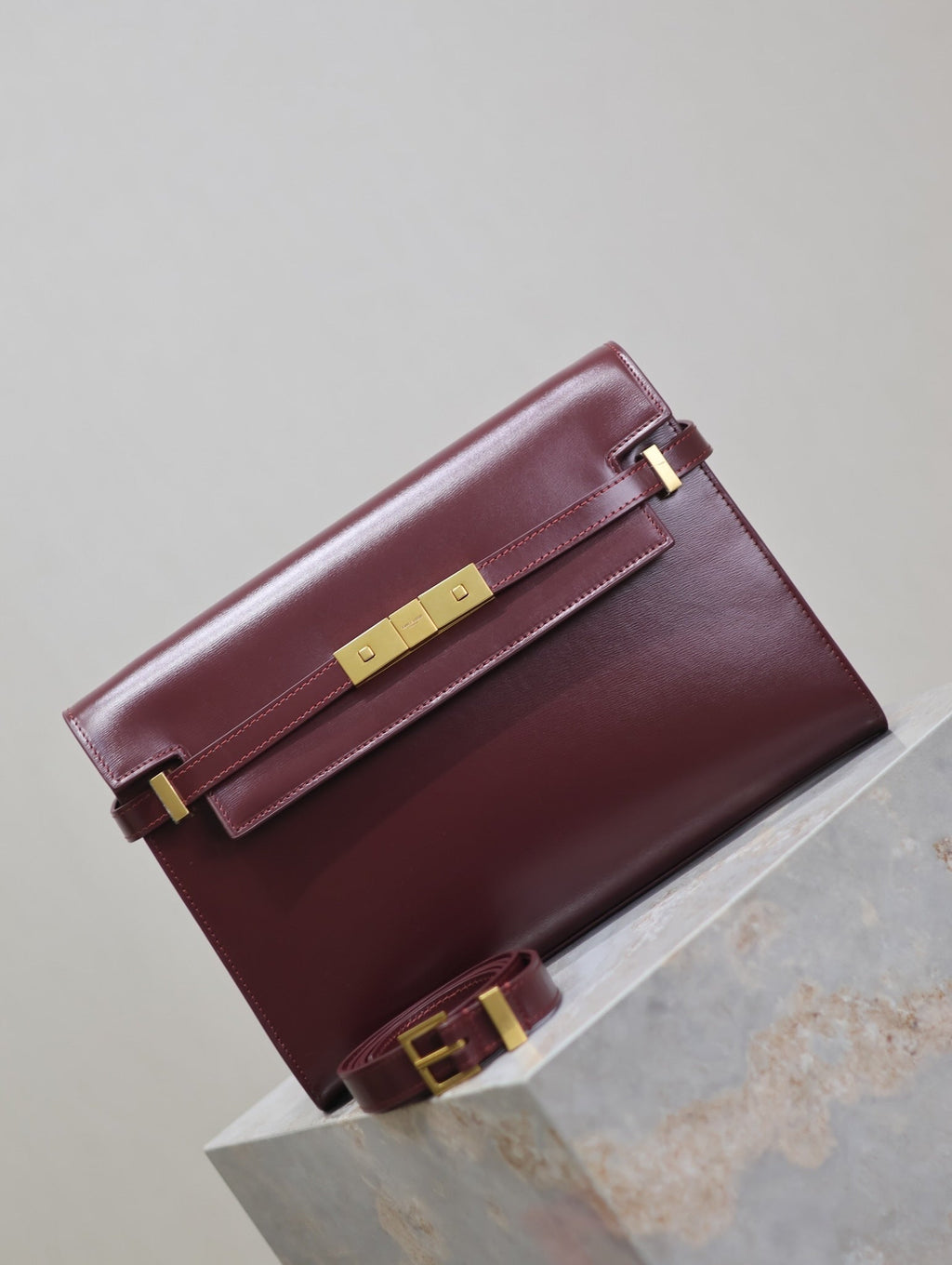 Crocodile-Embossed Leather Chain Bag