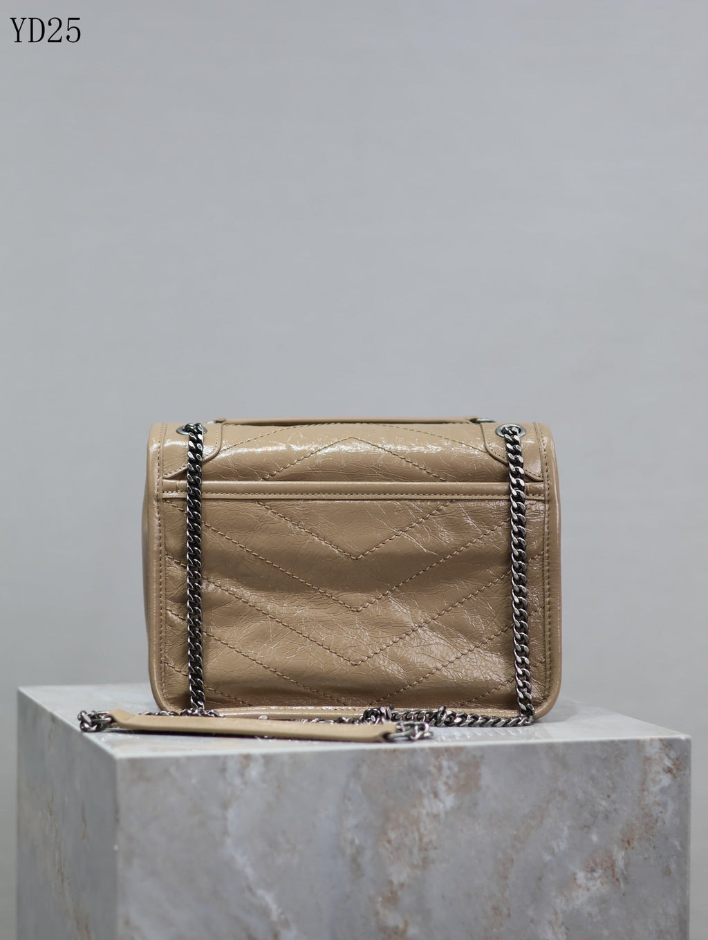Niki Medium Patent Leather Shoulder Bag