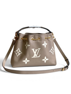 SWORD LUXURY Louis Vuitton Bundle çanta, taupe rengi Monogram Empreinte deri, altın tonlu donanım ve omuz askısı.