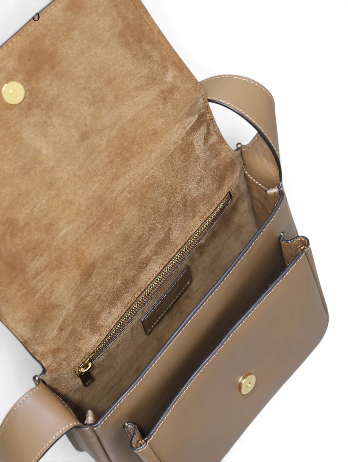 SWORD LUXURY Niki Satchel kahverengi deri çanta, iç bölmeleri ve altın tonlu donanımı ile açık görünüm.