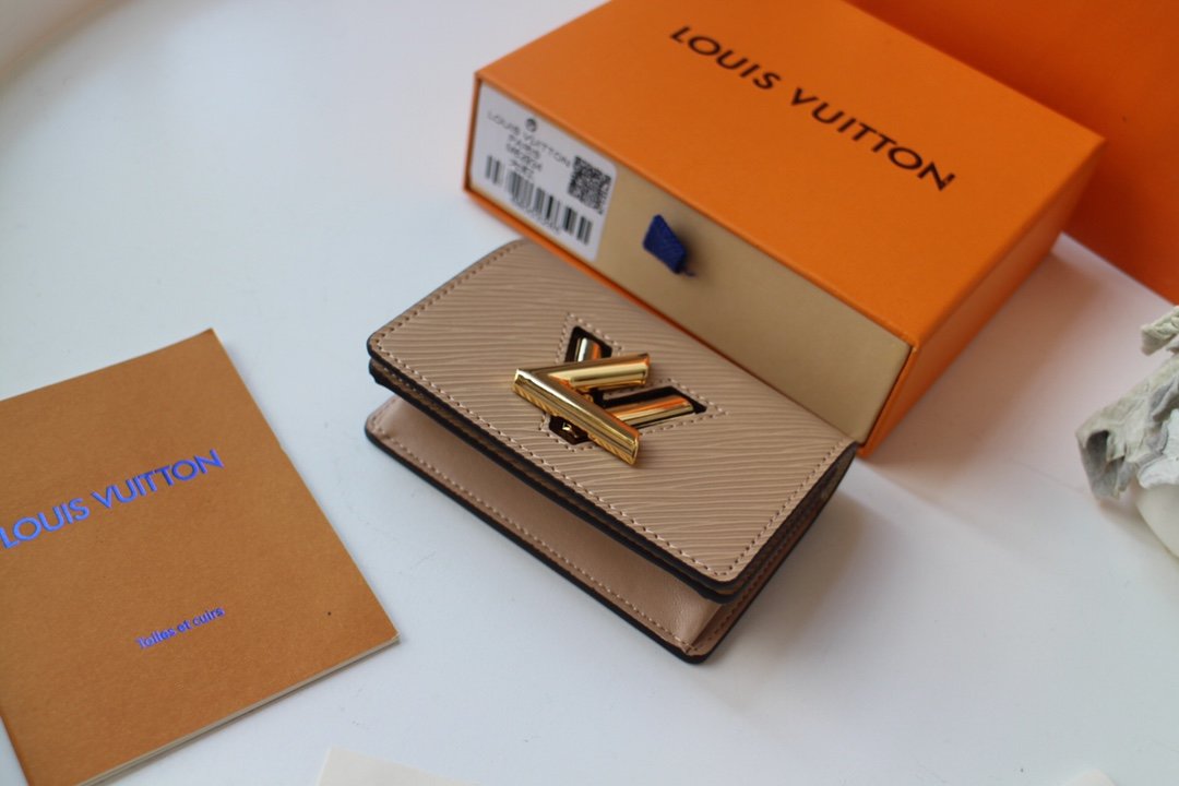 Epi Leather Twist Wallet