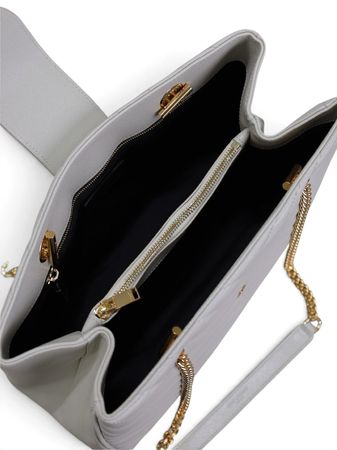 SWORD LUXURY beyaz taneli deri omuz çantasının altın zincir askılı ve fermuarlı iç bölmeli üstten görünümü.