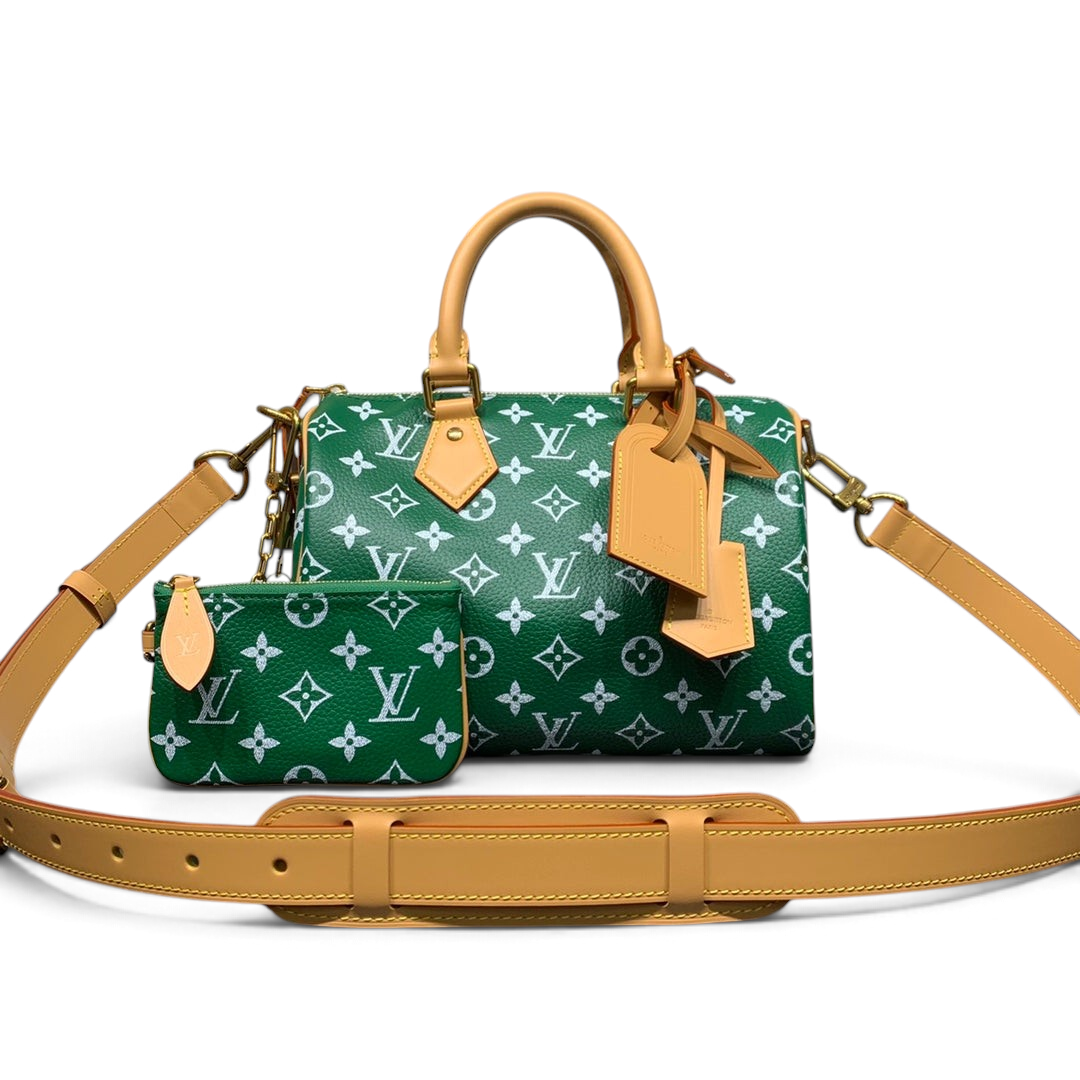 SWORD LUXURY yeşil monogram kabartmalı deri Speedy Bandoulière 25 çanta, altın donanım ve çıkarılabilir askı ile.