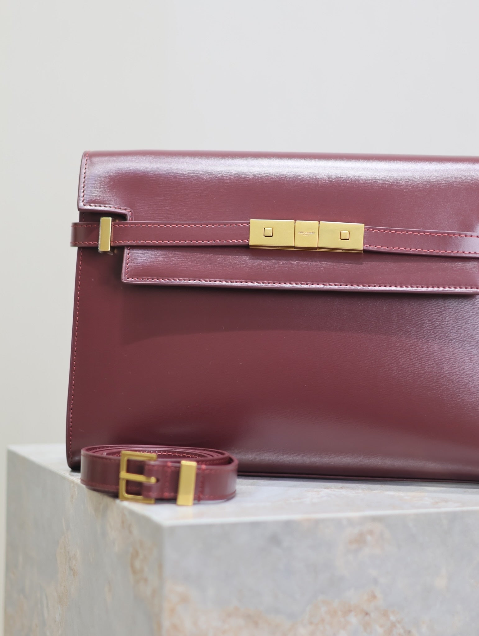 Crocodile-Embossed Leather Chain Bag