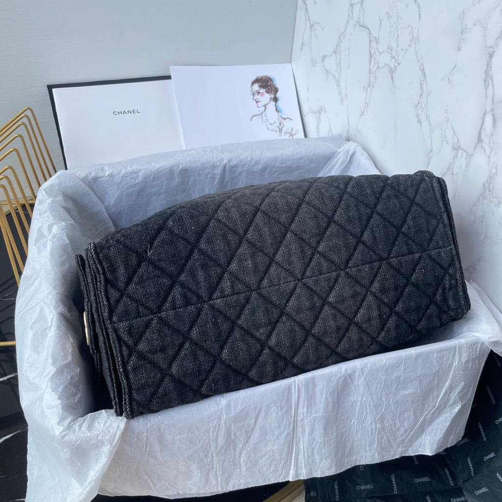25 Medium Quilted Large Denim Bag