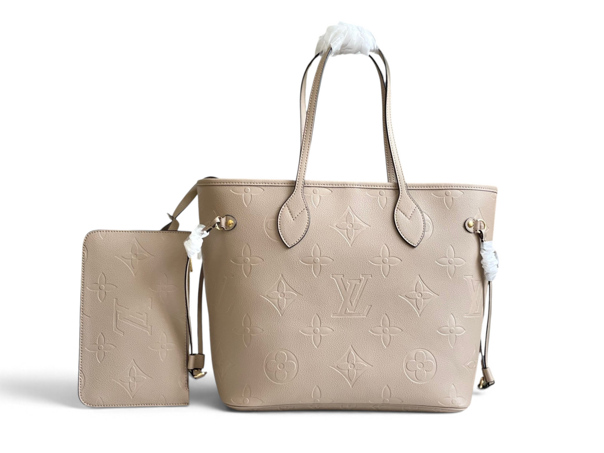 SWORD LUXURY krem rengi, monogram desenli, deri detaylı ve uyumlu küçük çantasıyla birlikte şık kadın tote çanta.