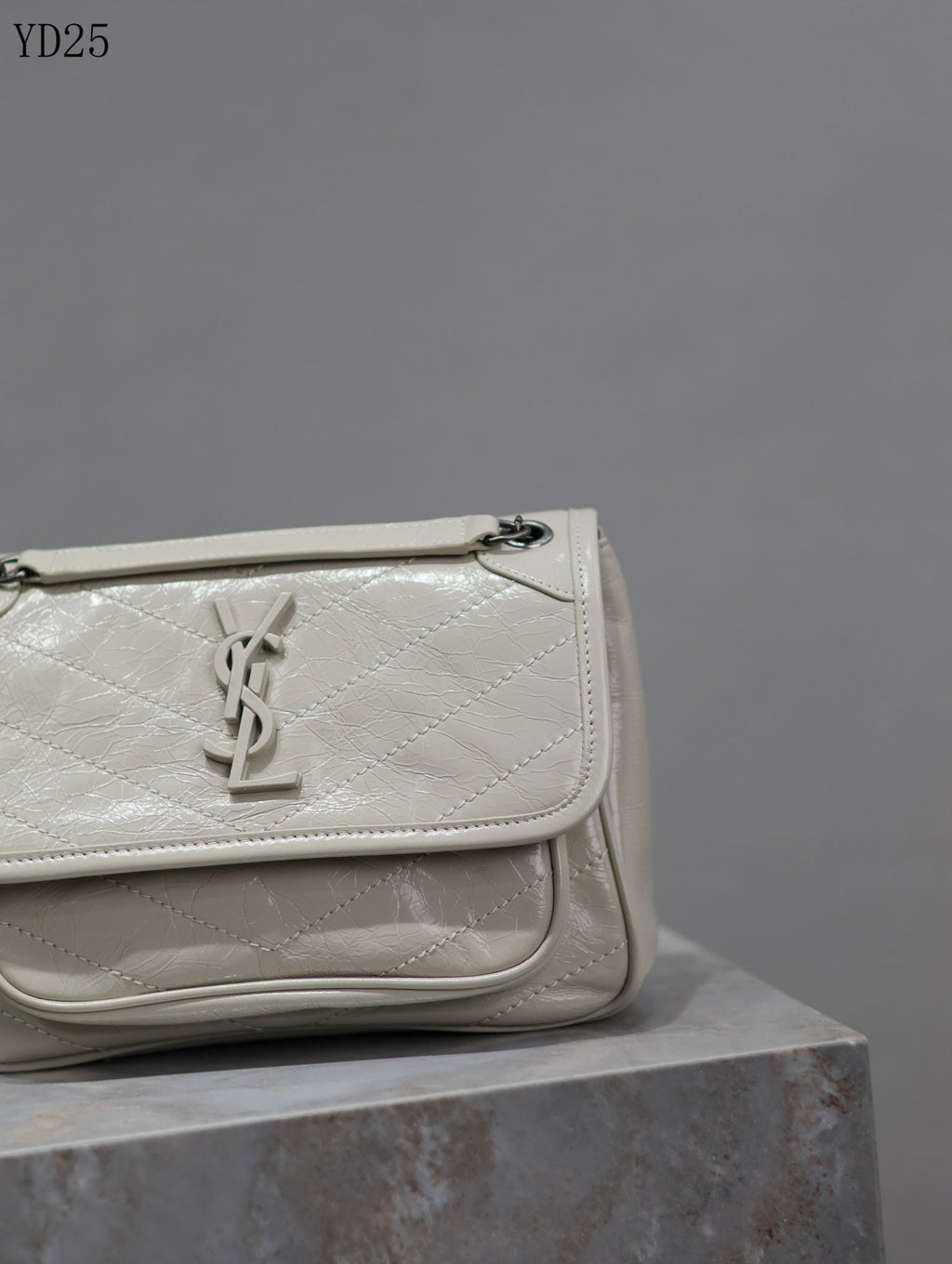 Niki Medium Patent Leather Shoulder Bag