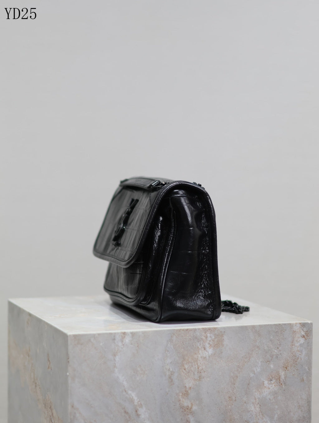 Niki Medium Patent Leather Shoulder Bag